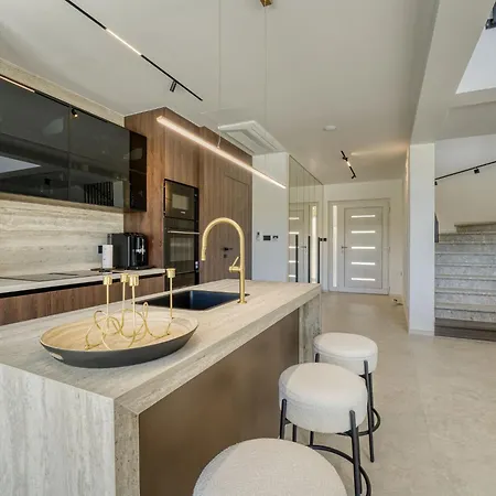Loparia By Interhome *