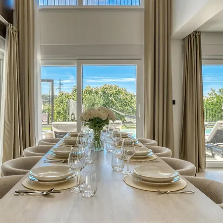 Villa Loparia By Interhome