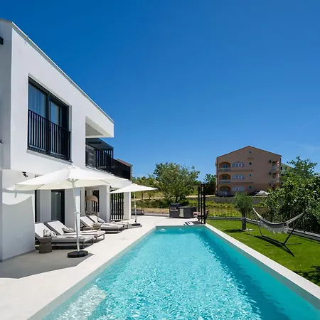 Villa Loparia By Interhome Lopar