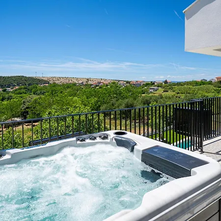 Villa Loparia By Interhome