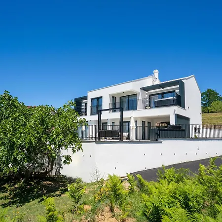 Villa Loparia By Interhome